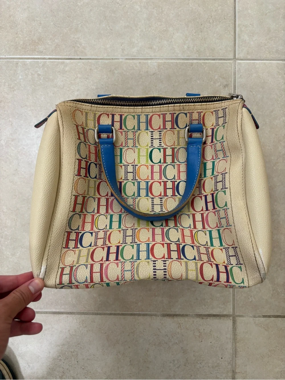 CH Carolina Herrera Andy 7